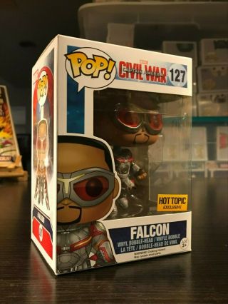 Funko Pop Marvel – Falcon 127 (civil War) Hot Topic Exclusive
