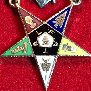 14K Vintage 1946 Masonic Order of the Eastern Star Past Patron pin. 3