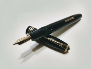 Conway Stewart 58 Fountain Pen / Black / Gftrim / Lever / Med Oblique 14ct Nib