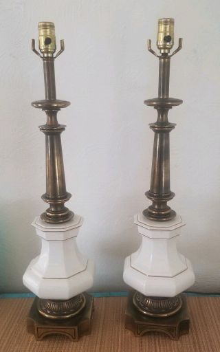 Vintage Stiffel White Porcelain Enamel Brass Table Lamps Hollywood Regency