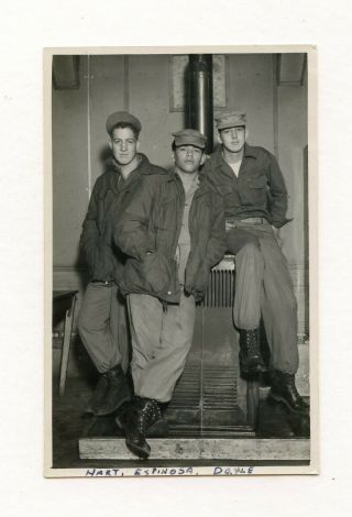 21 Vintage Photo Affectionate Soldier Buddy Boys Men On Base Snapshot Gay