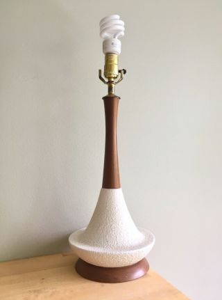 Vintage Mid Century Wood Textured White Ceramic Table Lamp Retro Atomic Danish