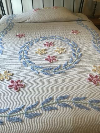 Vintage Chenille Bedspread Queen/full ? F97 X 93 Flowers Pattern
