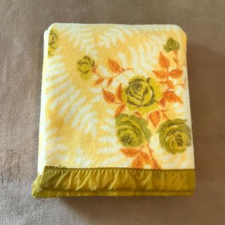 Vintage Chatham Esmond Floral Blanket Yellow Gold 72 " X 91 " Nylon Satin Trim