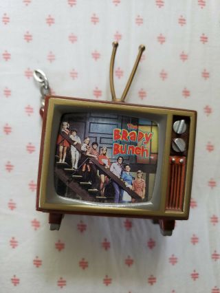 Vintage 1999 Basic Fun Brady Bunch Tv Musical Keychain