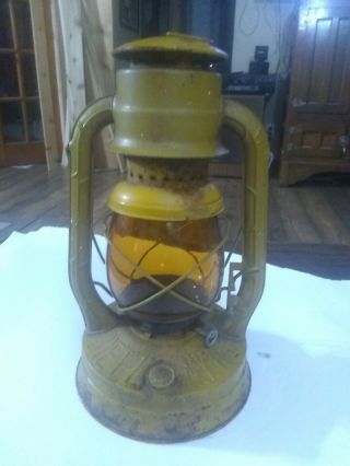 Vintage Dietz Lantern No 2 D - Lite Yellow Globe Property Of Chicago Park District