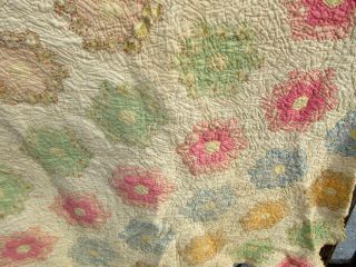 Charming Antique Hand Sewn Cotton Grandmother ' s Garden Patchwork Quilt 2