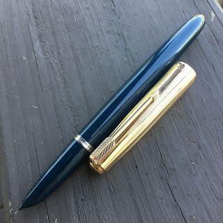 1st Year Aerometric 1948 Parker 51 Fountain Pen,  Mark I,  Midnight Blue,