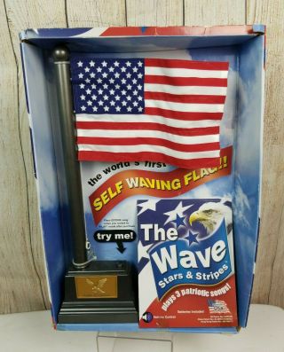 Self Waving Flag Battery Operated Plays 3 Patriotic Songs Stars & Stripes July 4