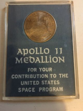 Nasa Astronaut Apollo 11 Neil Armstrong Space Flown Metal Coin Medallion Medal