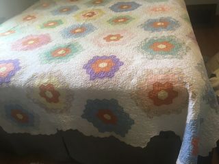 Vintage Grandmothers Flower Garden Hand Stitched Farmhouse Country Quilt.  Queen 2