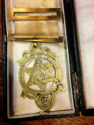 Vintage Masonic Medal