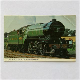 L.  N.  E.  R.  V2 Class No.  4771 Green Arrow Train Locomotive Postcard (p358)