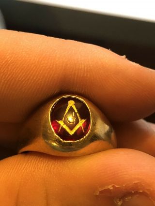 Masonic Ring 10K Yellow Gold with Red Stone with Masonic Symbol size approx.  10 5