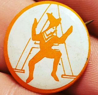 Scarce Unknown Brownie Scout Girl Scouts Dancing Elf A Pin Badge Button Look