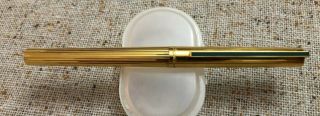 S.  T.  Dupont Classic Fountain Pen 18 K 750 Gold Nib