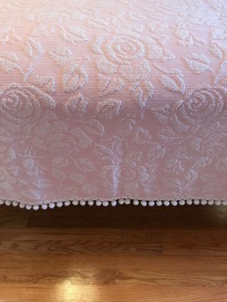 Pink & White Hobnail Chenille Bedspread Full/queen With Ball Fringe