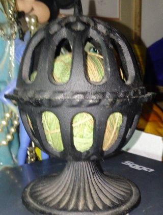 Vintage Freestanding Cast Iron String Dispenser Ball Ornate