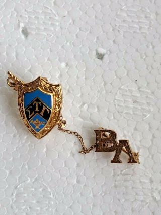 1962 14k Solid Gold Sigma Tau Gamma Fraternity Pin W/|chapter Guard