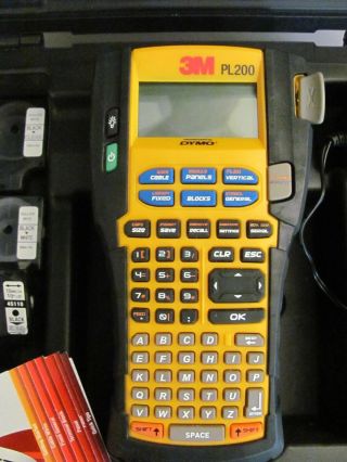 3M Portable Labeler PL200 Label Maker in Case with Charger and 4 tapes 6