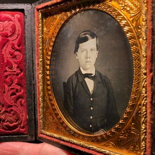 1/6 Plate Resealed Daguerreotype Of Handsome Young Boy In Split Case