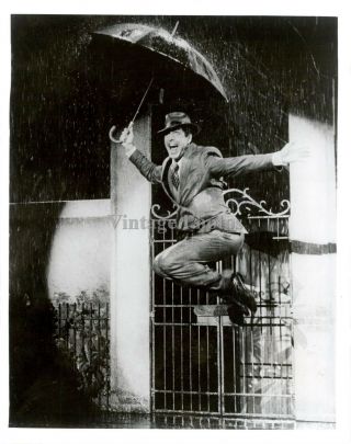 Press Photo Actor Donn Simione Singin In The Rain Celebrity Musical Star 8x10