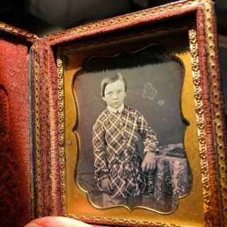1/9 Plate Daguerreotype Of Cute Young Boy In Great Plaid Outfit In Full Case
