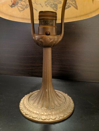 VTG Antique Aladdin Cast Iron Table Lamp Reversed Painted Ivanhoe Glass Shade 5