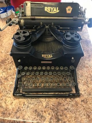 Antique/vintage Royal Typewriter Model 10 1920’s X - 1122386