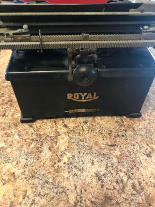 Antique/Vintage Royal Typewriter Model 10 1920’s X - 1122386 7