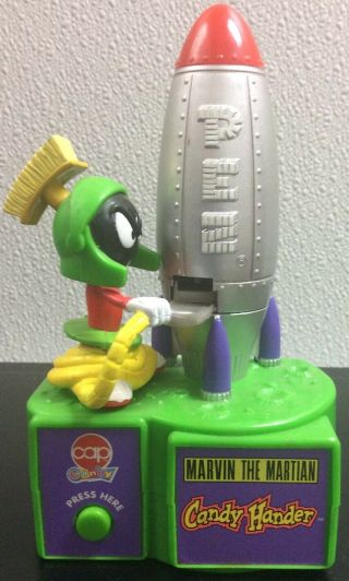 1998 Marvin The Martian Candy Hander Battery Operated Pez Dispenser Looney Tunes