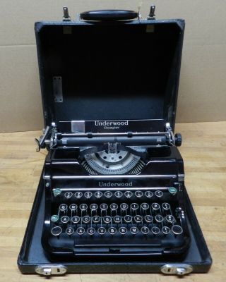 1936 Underwood Champion Typewriter G1008176 In Case Needs Work
