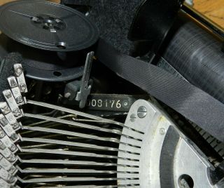 1936 Underwood Champion typewriter G1008176 in case needs work 5