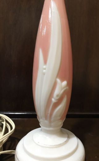VINTAGE ALADDIN ALACITE MID CENTURY PINK / WHITE TABLE LAMP LILY FLOWER 3