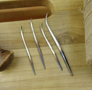 ANTIQUE SHOEMAKERS TOOLS WELTING STITCHING AWL BLADES NEEDLES LINEN THREAD 3