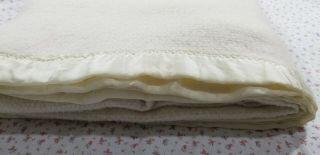 Vintage Creamy White Waffle Weave Acrylic Blanket Satin Binding Full size 72X99 6