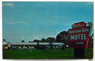 Northern Town Motel,  Janesville,  Wis Postcard C535