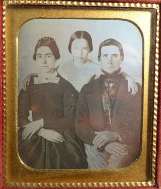 Fine Antique Cased Daguerreotype Early Photograph Family Group