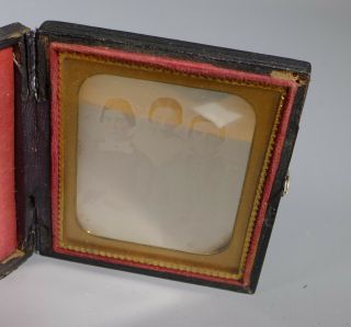 FINE ANTIQUE CASED DAGUERREOTYPE EARLY PHOTOGRAPH FAMILY GROUP 6
