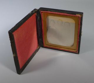 FINE ANTIQUE CASED DAGUERREOTYPE EARLY PHOTOGRAPH FAMILY GROUP 7