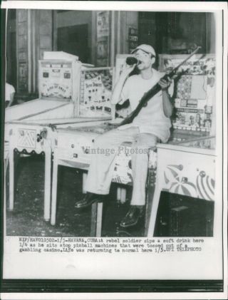 1959 Wire Photo Business Havana Cuba Rebel Soldier Pinball Machines Casino 7x9