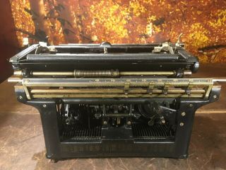 Antique 1910 UNDERWOOD Hemingway No.  5 Standard Typewriter - 6
