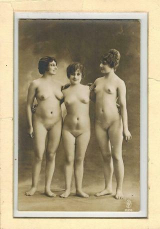 French Nude Woman Lesbian Group Of 3 Women 1910 - 1920 Photo Postcard S8