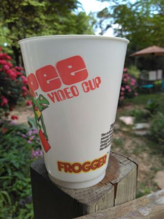Frogger 1983 Slurpee Cup and mystery item. 2