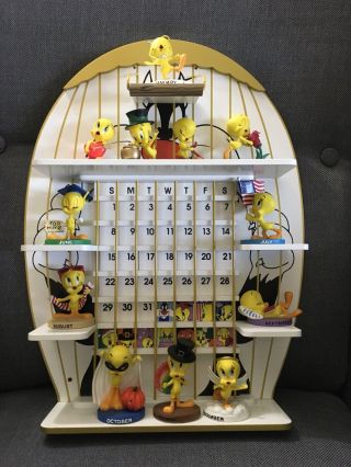 2000 Danbury Wb Tweety Bird Calendar Resin Figurine Monthly Set Sylvester