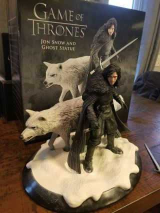 Dark Horse - Game of Thrones: Jon Snow and Ghost Statue needs small repair 3