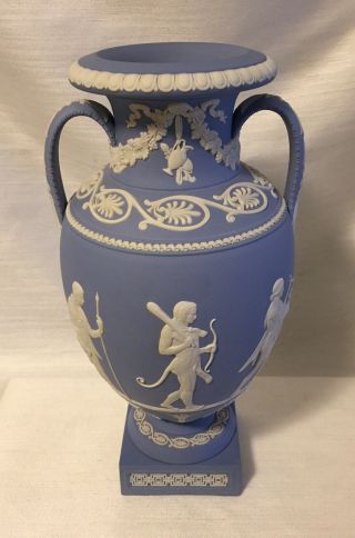 Large WEDGWOOD Jasperware/Urn/Procession of the Deities/Limited Edition 70/100. 4