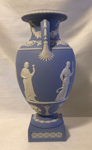 Large WEDGWOOD Jasperware/Urn/Procession of the Deities/Limited Edition 70/100. 8
