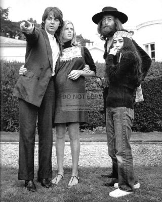 Paul & Linda Mccartney W/ John Lennon & Yoko Ono The Beatles 8x10 Photo (da - 576)