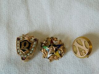 3 Vintage 10k Yellow Gold Fraternal And Sorority Lap Pins W/seed Pearls 5 Grams